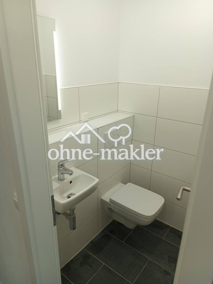 Toller Balkonblick über den Main und Frankfurt Komplettsanierung - Photo 3