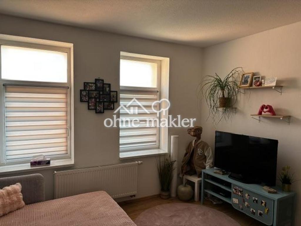 Helle 3-Raum-Wohnung mit großer Wohnküche, Kaminanschluss, Garten & Stellplatz - Foto 1