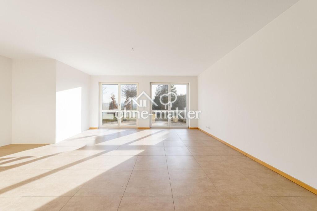 Moderne & helle Einliegerwohnung | schönes Ambiente | separater Eingang | große Terrasse | Carport - Photo 1