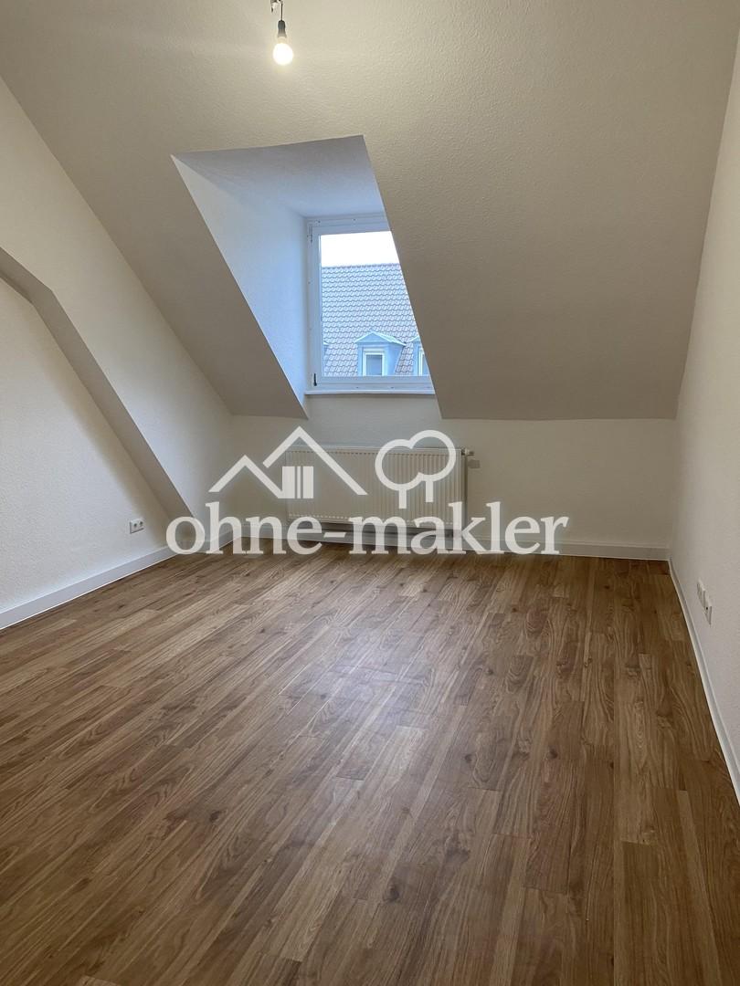 Wunderschöne 3-Zimmer Dachgeschosswohnung in KA-Oststadt - Photo 4