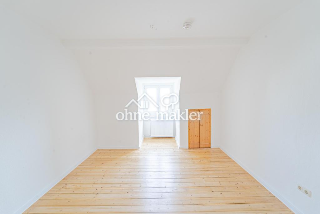 Altbautraum mit 110m² im DG, frisch renoviert, 4-Zimmer, mit neuer EBK und Gartennutzung - Photo 5