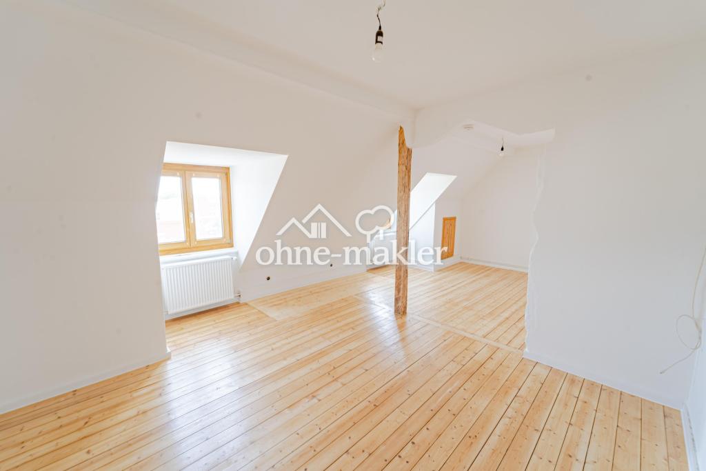 Altbautraum mit 110m² im DG, frisch renoviert, 4-Zimmer, mit neuer EBK und Gartennutzung - Photo 4