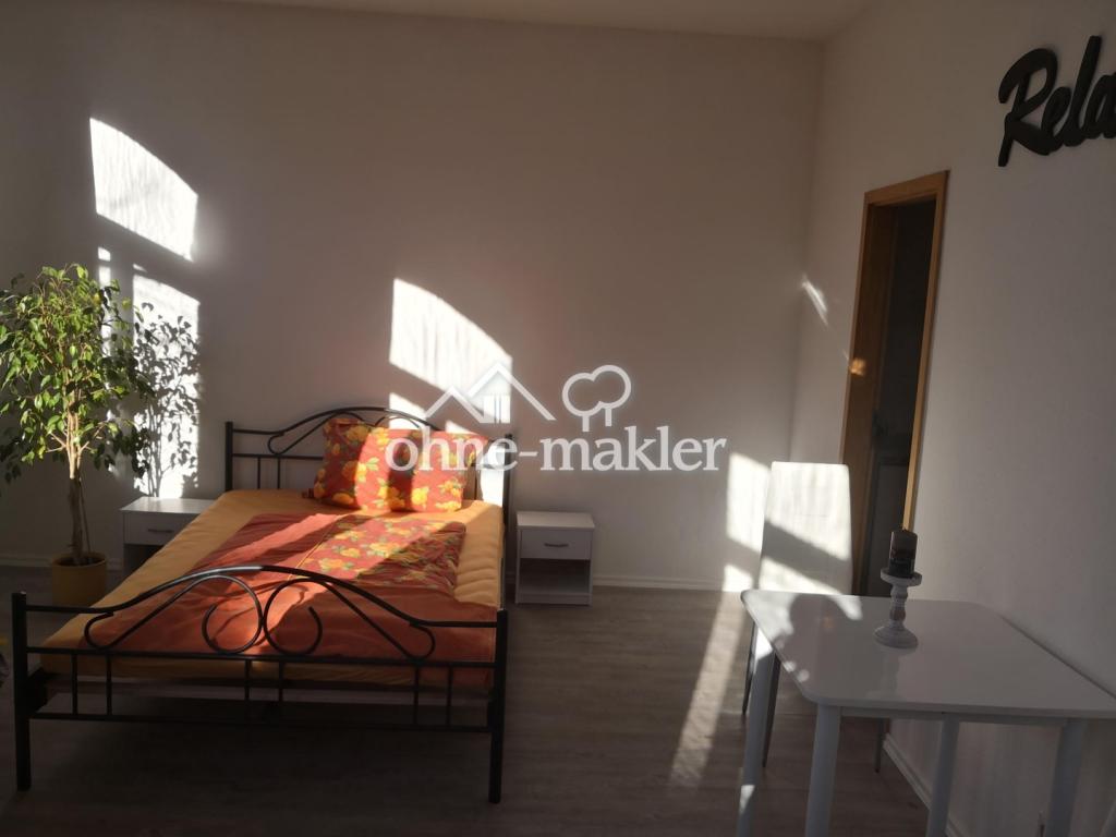Moderne möblierte 1 Raum Wohnung im Herzen von Meerane - Photo 3