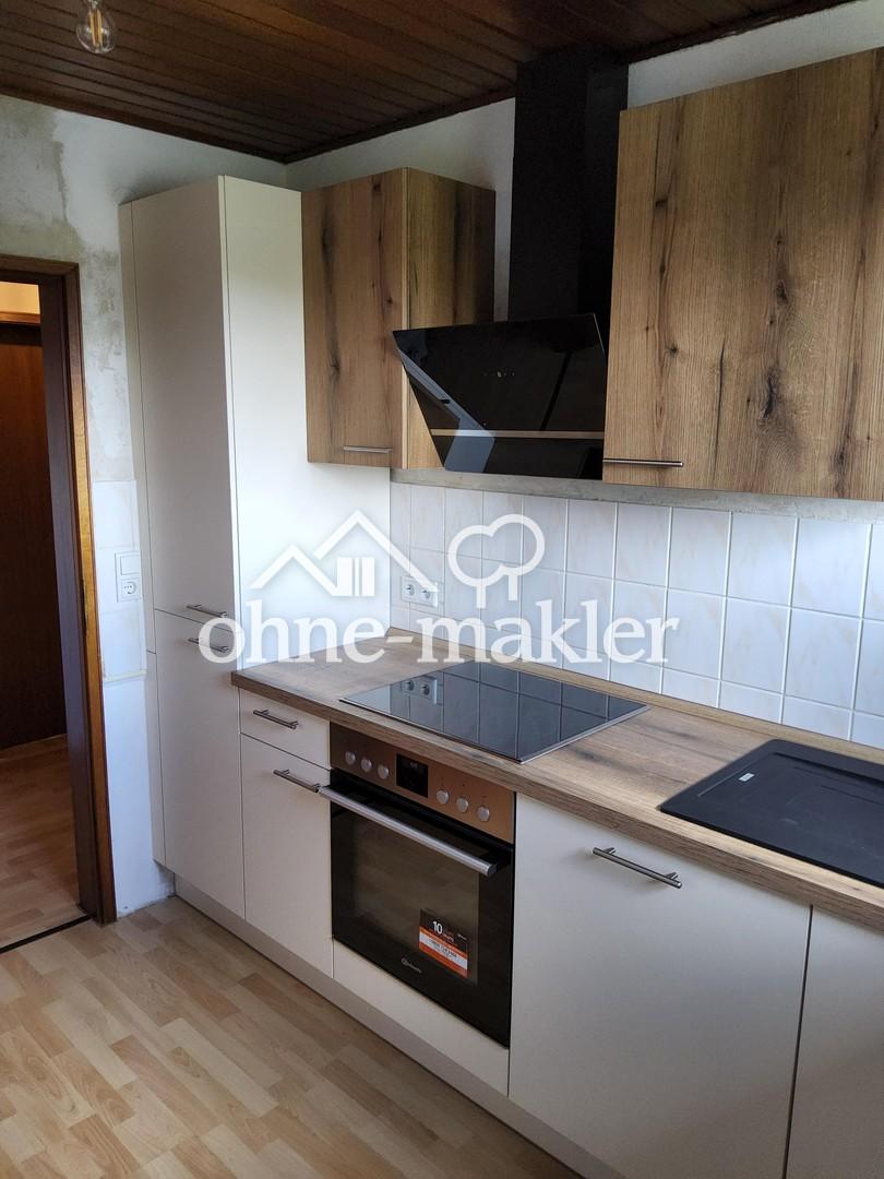 Sonnige 3-Zimmer-Wohnung mit EBK, Balkon, Keller, Garage und Stellplatz - Photo 1