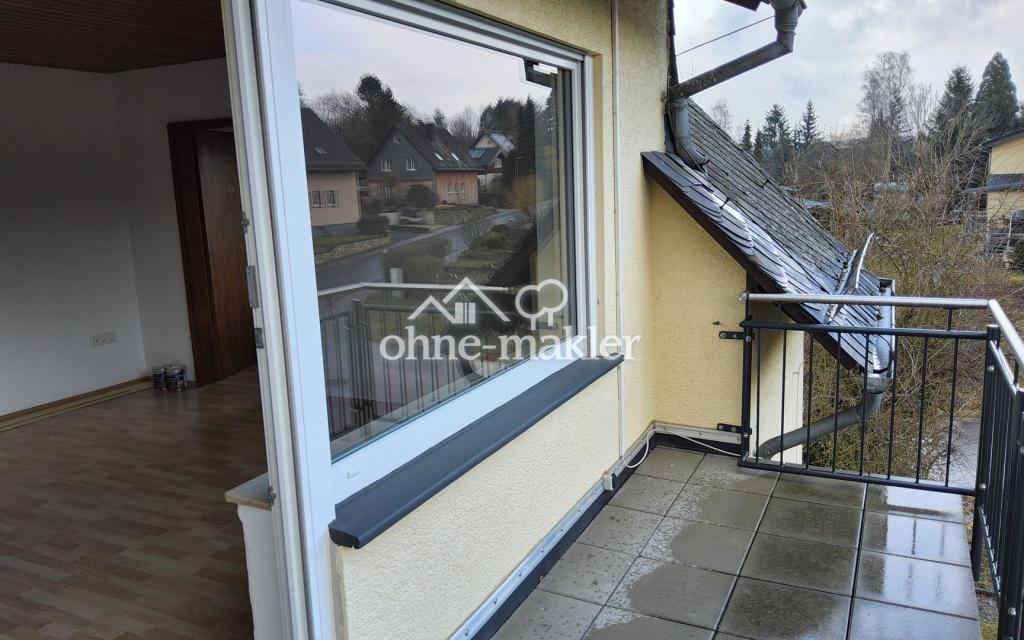 Sonnige 3-Zimmer-Wohnung mit EBK, Balkon, Keller, Garage und Stellplatz - Photo 3