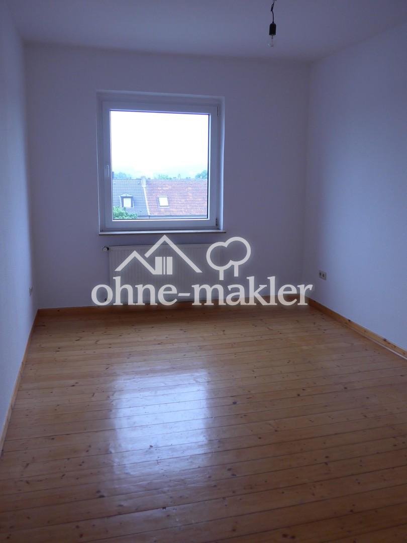 Für Holzfreunde: 2Z, Wohnküche, Bad, Flur, Abstell - Foto 1