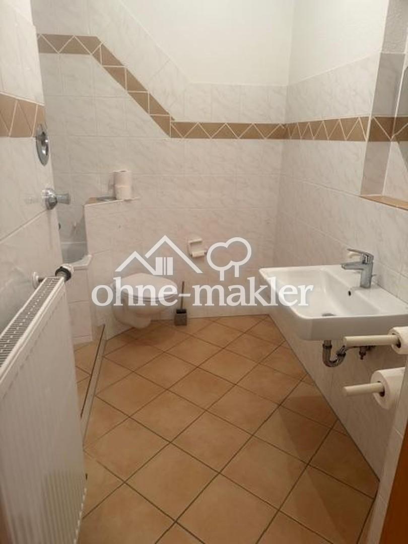 2 Zimmer, Wohnküche, Bad, Flur, Abstell, frisch renoviert - Foto 2