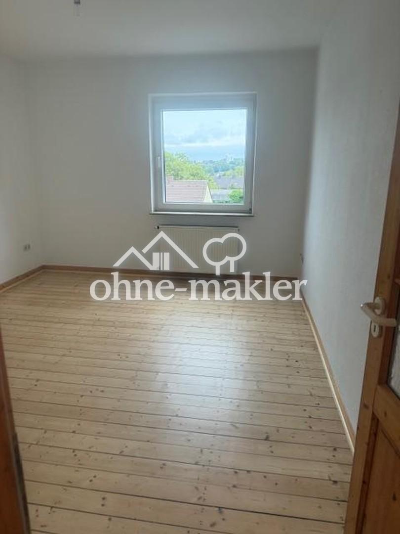 2 Zimmer, Wohnküche, Bad, Flur, Abstell, frisch renoviert - Photo 1