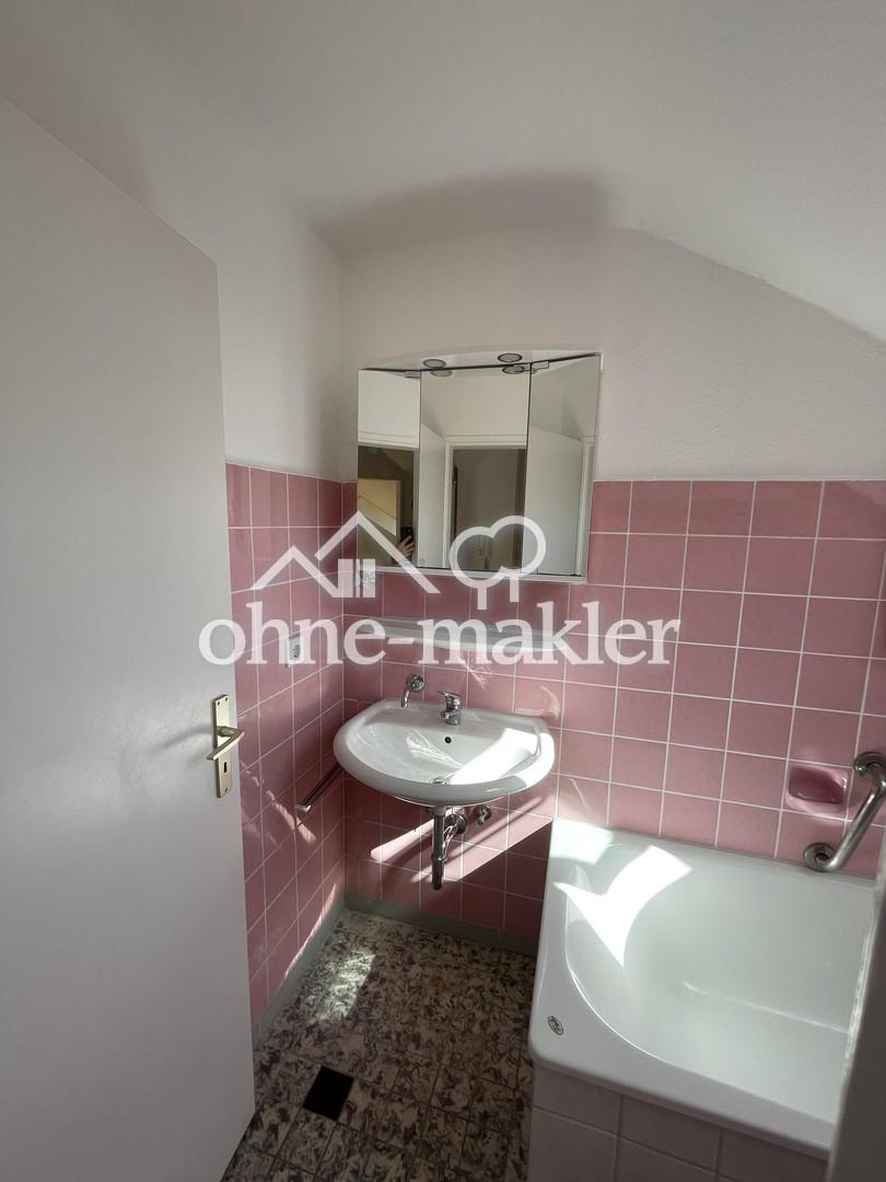 Möblierte 1-Zimmer-Wohnung mit EBK in Düsseldorf-Holthausen – Direktbus zur HHU - Photo 2