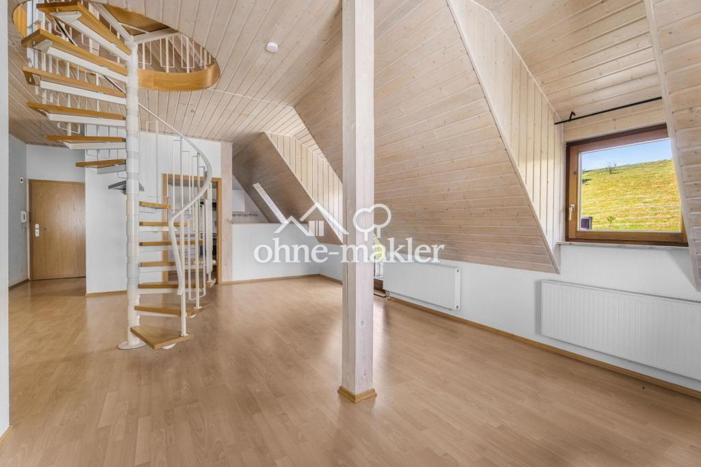 Helle 3-Zi.-Maisonette mit Empore, Balkon & Einbauküche in Schönebürg - Photo 5