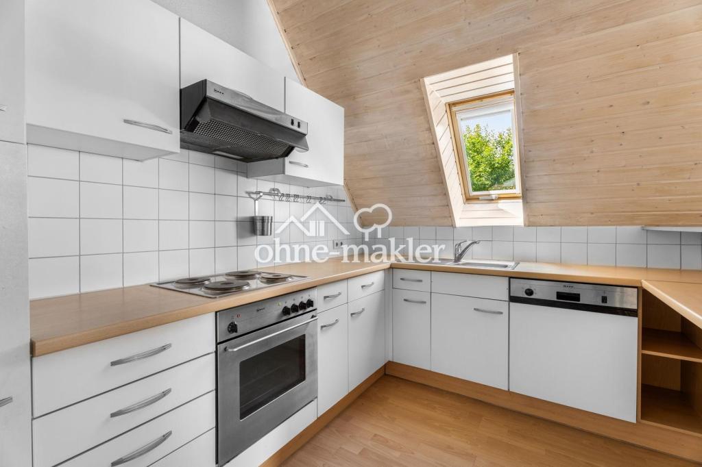 Helle 3-Zi.-Maisonette mit Empore, Balkon & Einbauküche in Schönebürg - Photo 1