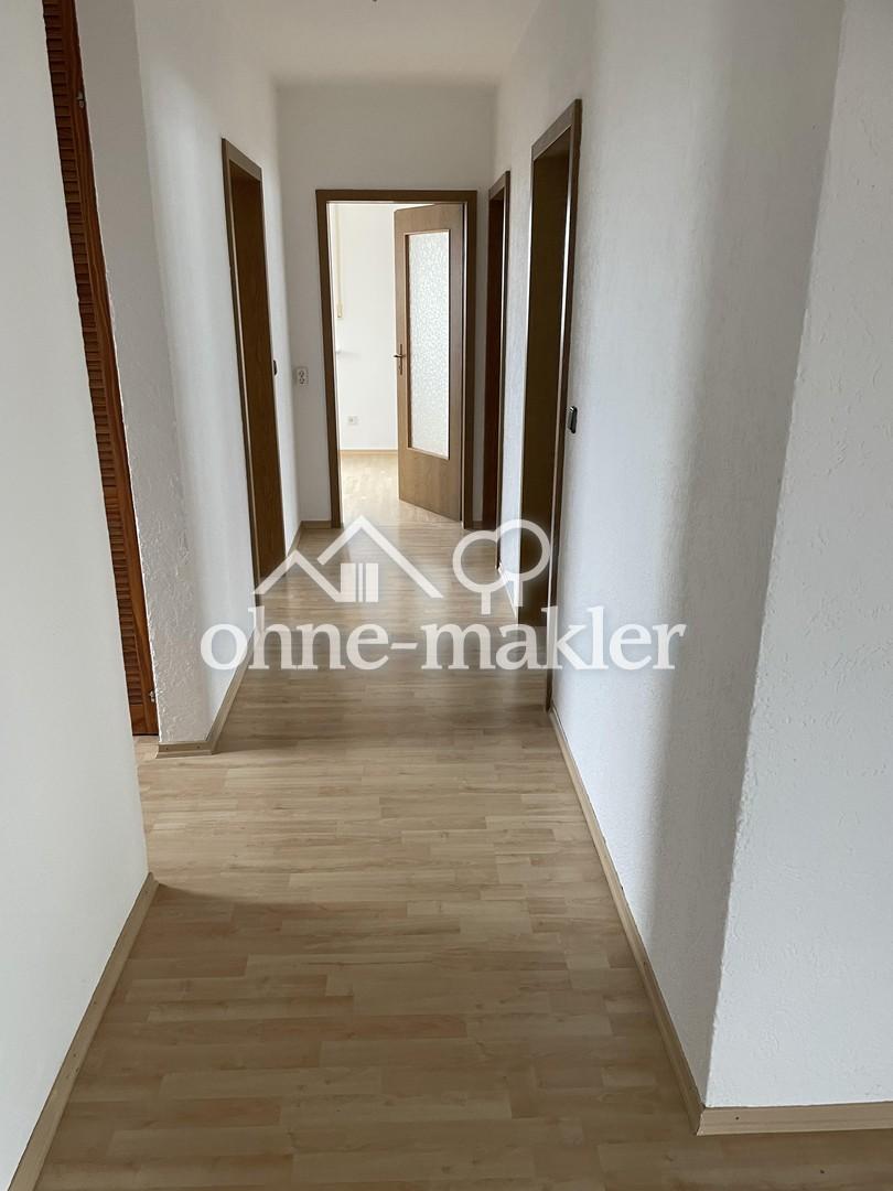 Helle 4 Zimmer-Wohnung mit Balkon in Mainburg - Foto 4