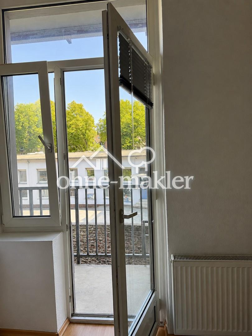 **Wunderschöner Altbau-Charme** Helle 2-Zimmer mit sonnigem Balkon, nahe Uni-Klinik - Photo 3