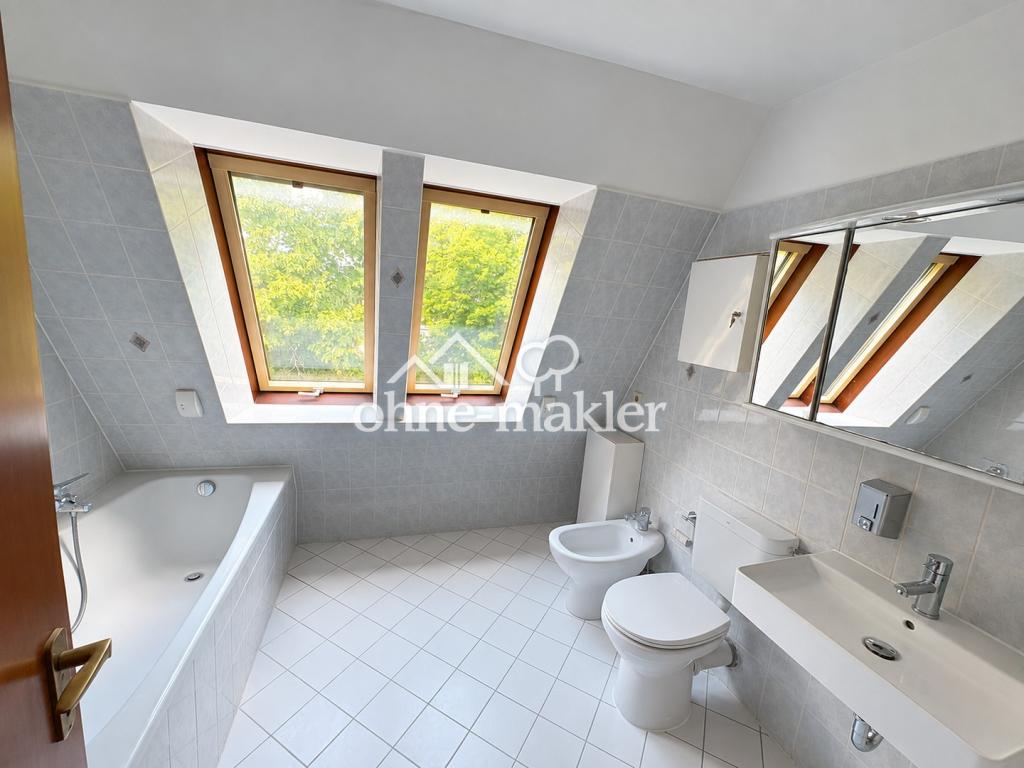 Großzügige lichtdurchflutete 4-Zi Wohnung mit EBK, Balkon und Dachterrasse - Foto 4