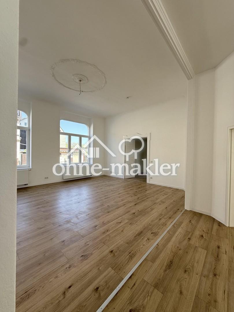 Erstbezug nach Sanierung – Stilvolle 4-Zimmer-Altbauwohnung mit 126 m² - Foto 4