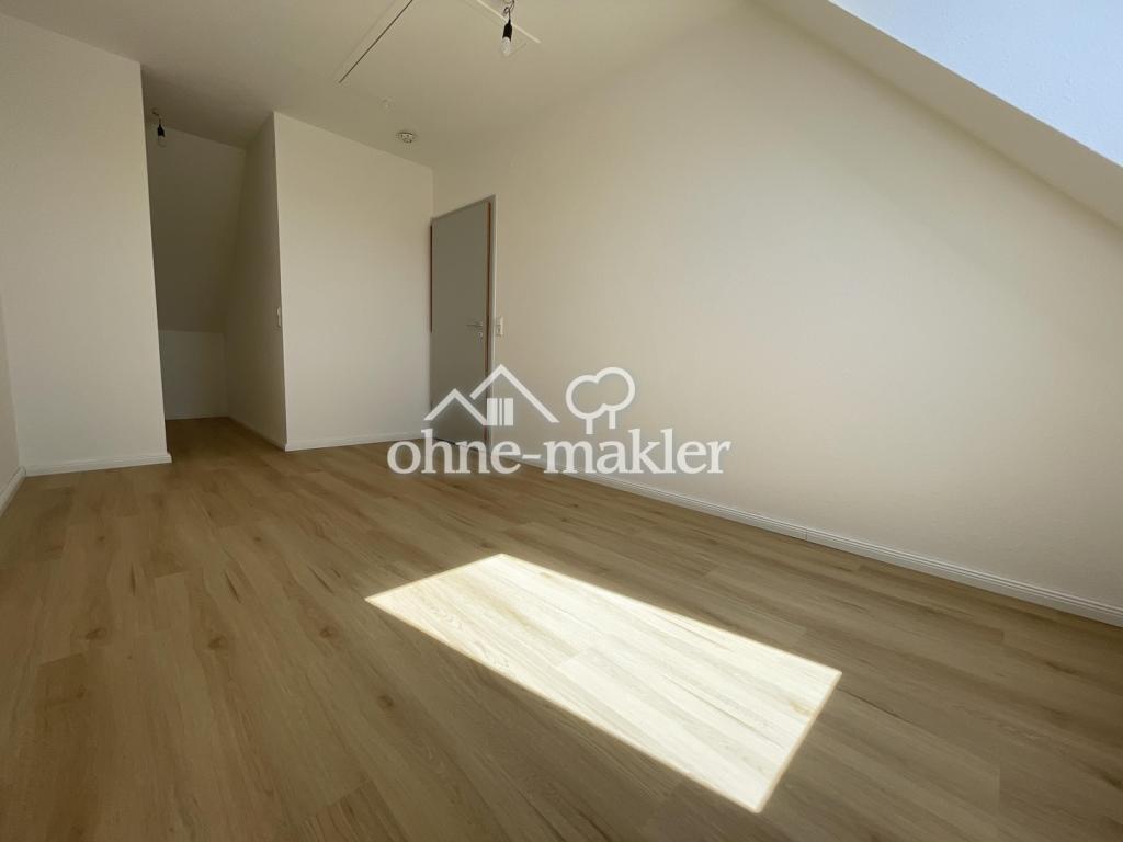Helle, frisch renovierte Maisonettewohnung mit Süd-West-Balkon in ruhiger Lage - Photo 5