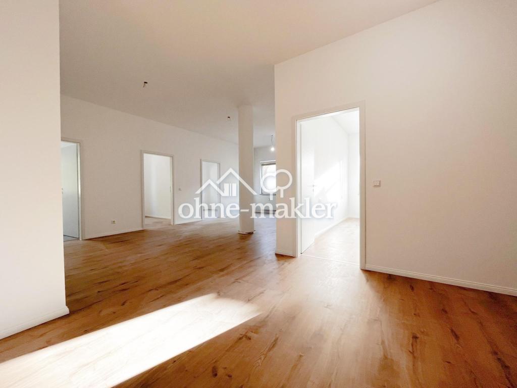 Hochwertiges Wellness-Bad - Komplett Saniert - Zentrale Lage in Ilsfeld - Inkl. EBK & Stellplatz - Photo 1