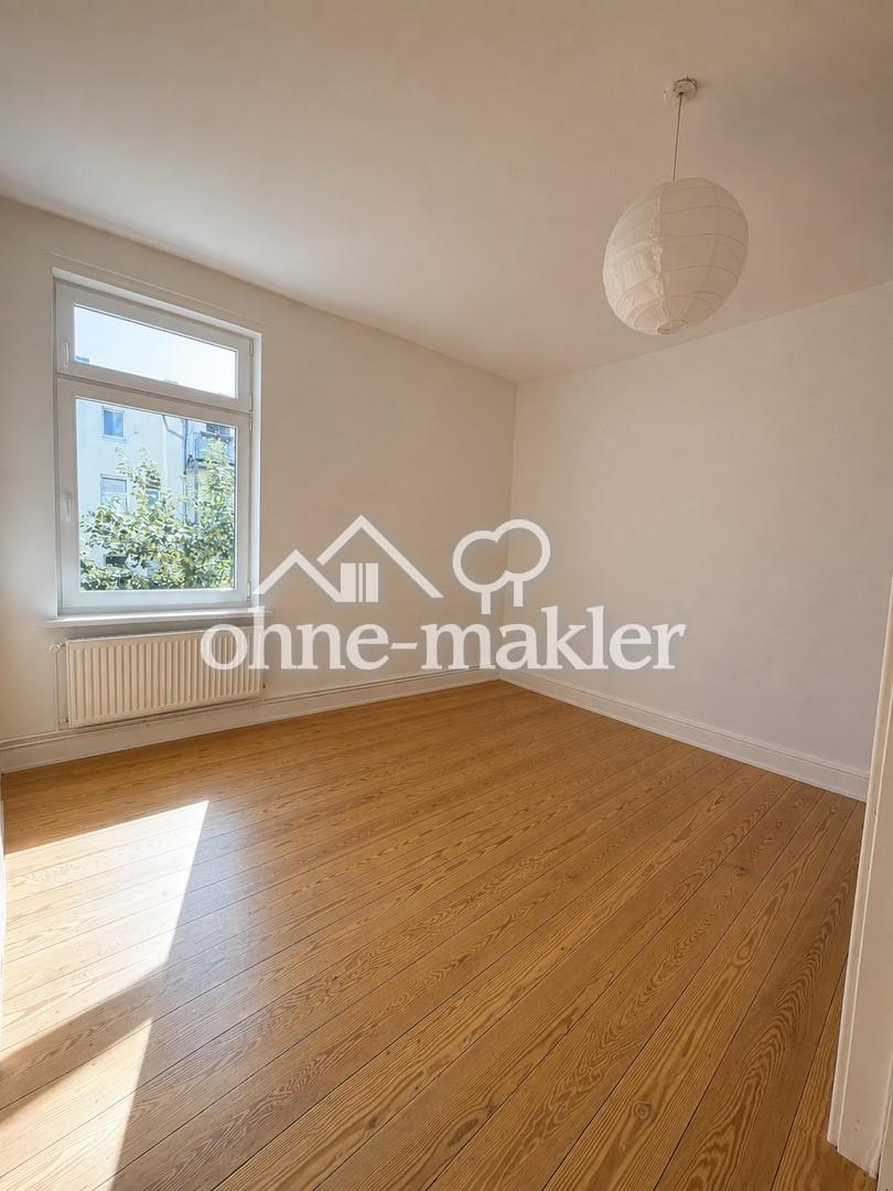 WG-geeignet, 3–4 Zi., 2 Balkone, Einbauküche & Wannenbad – ideal für Studenten - Photo 2