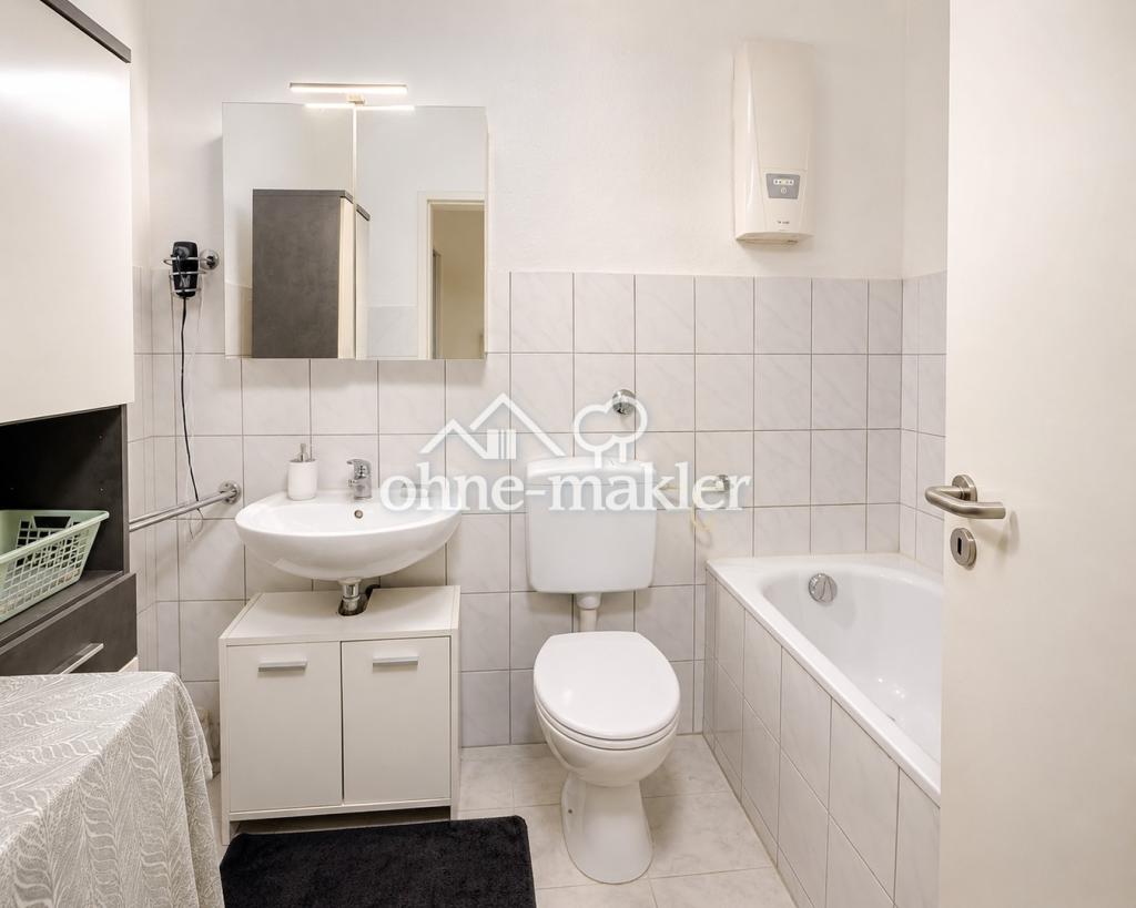Helle, VOLLMÖBLIERTE 2,5-Zimmer-Wohnung mit KÜCHE und Balkon - Photo 5