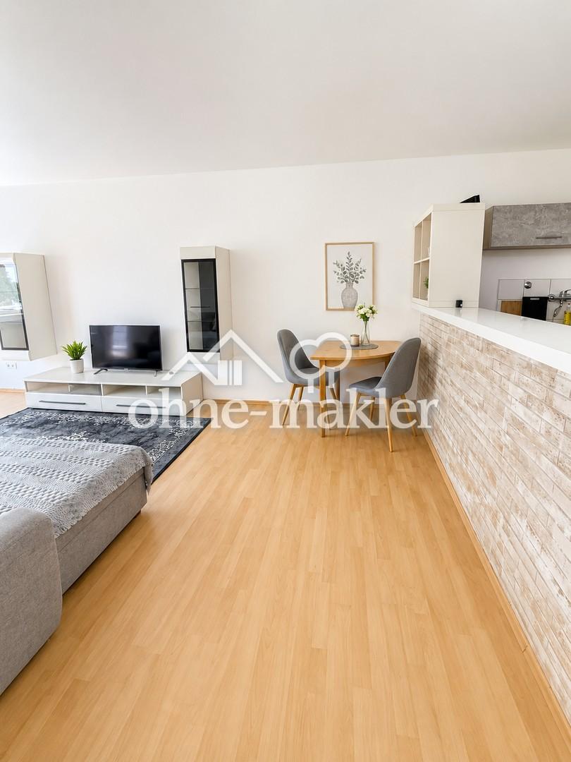 Helle, VOLLMÖBLIERTE 2,5-Zimmer-Wohnung mit KÜCHE und Balkon - Photo 1
