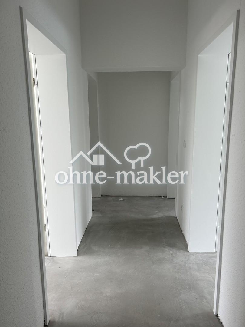 Sanierte Wohnung am Glinder Markt mit großem Balkon - Photo 4