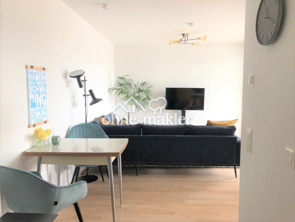 Luxus über den Dächern von München: stylisch möblierte 2-Zi-Whg. - Photo 2