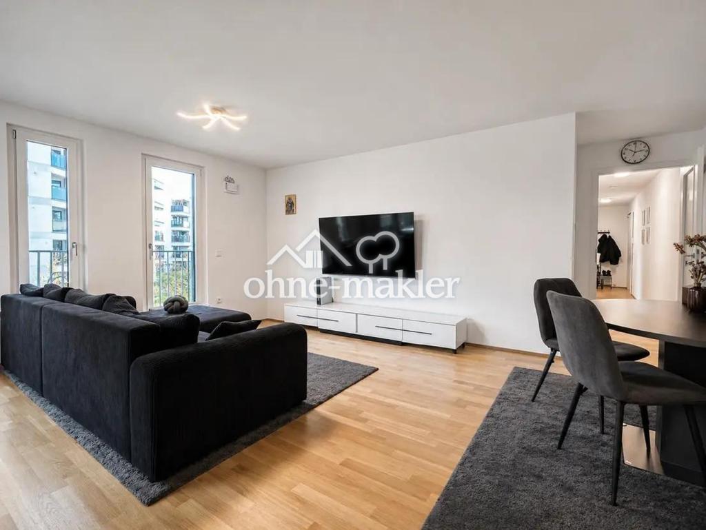 Neuwertige 3-Zimmer-Wohnung mit Balkon, zwei Bädern & TG-Stellplatz - Foto 1