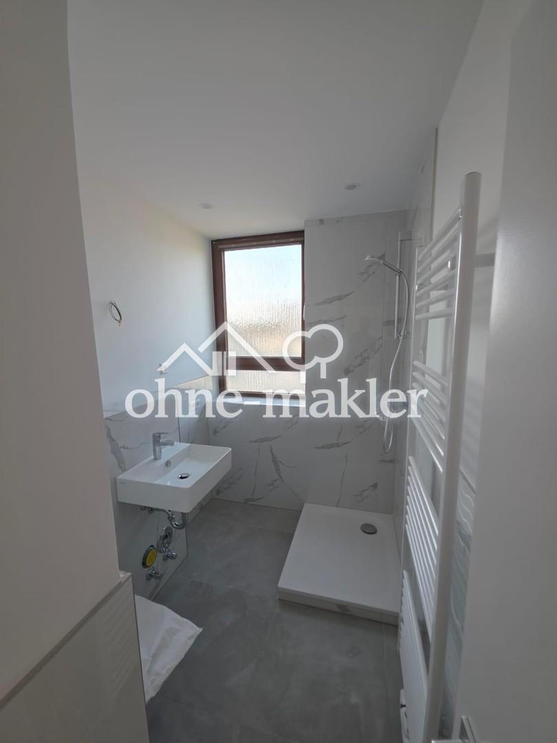 Schöne 2-Zimmer Penthousewohnung (nach Sanierung) in Neckarsulm-Neuberg - Photo 2