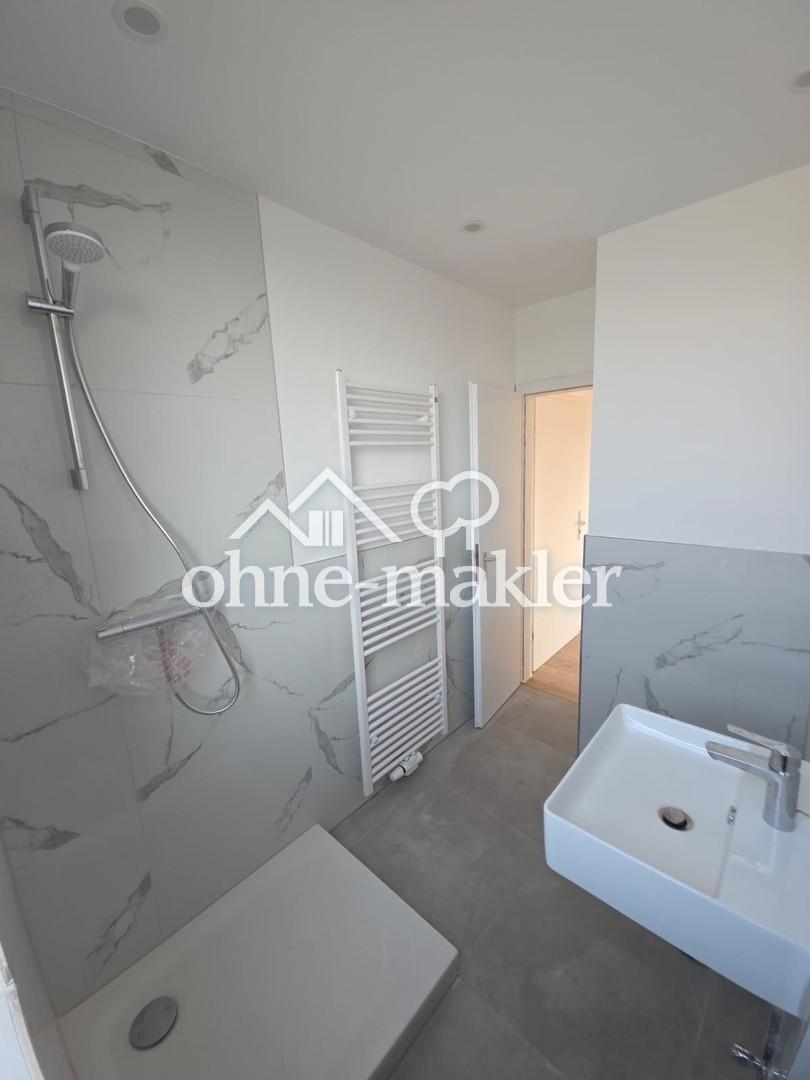 Schöne 2-Zimmer Penthousewohnung (nach Sanierung) in Neckarsulm-Neuberg - Photo 1