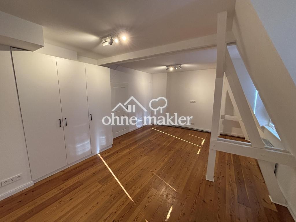 Frisch renovierte, teilmöblierte Dachgeschoss-Wohnung in Eimsbüttel! - Photo 2
