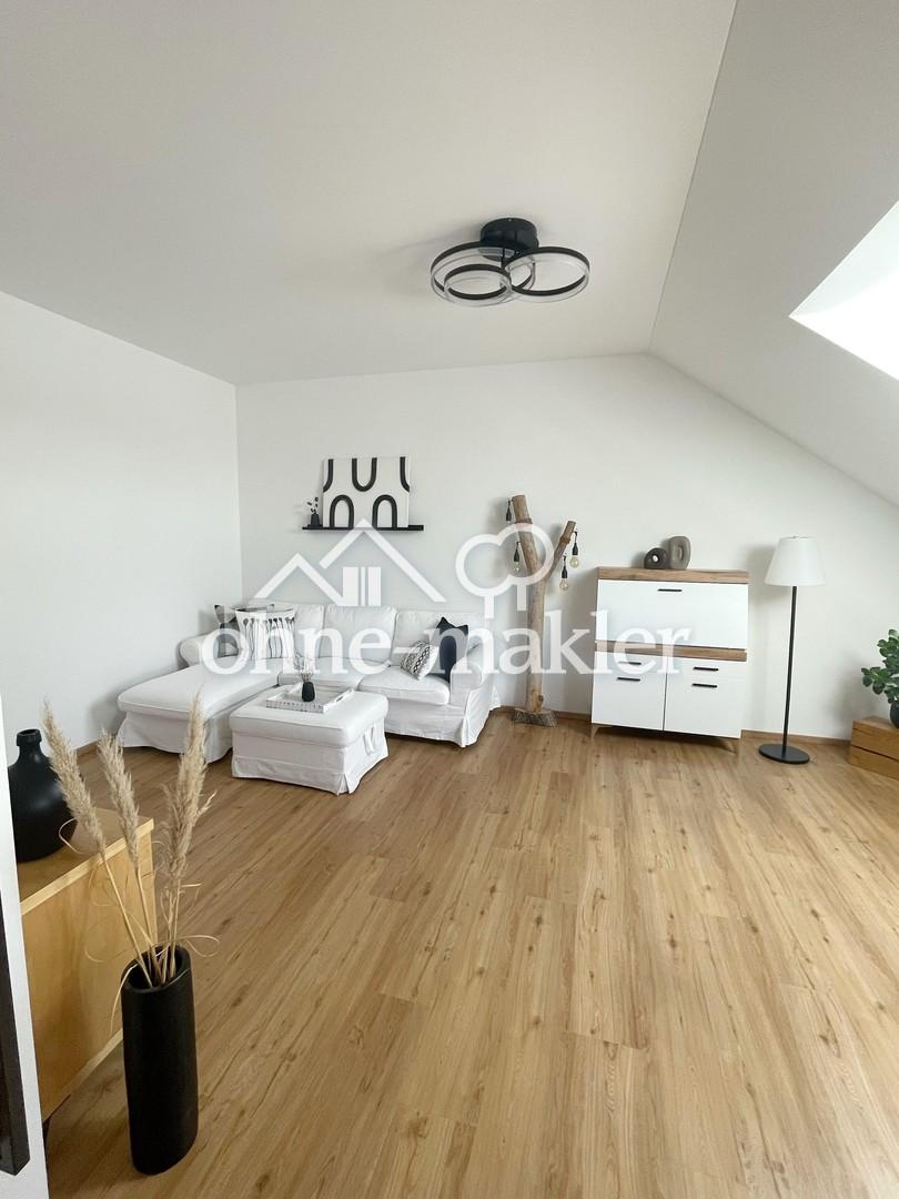 Stilvolle 3-Zimmer-Dachgeschosswohnung mit 32 m² Süd-Dachterrasse - Photo 3