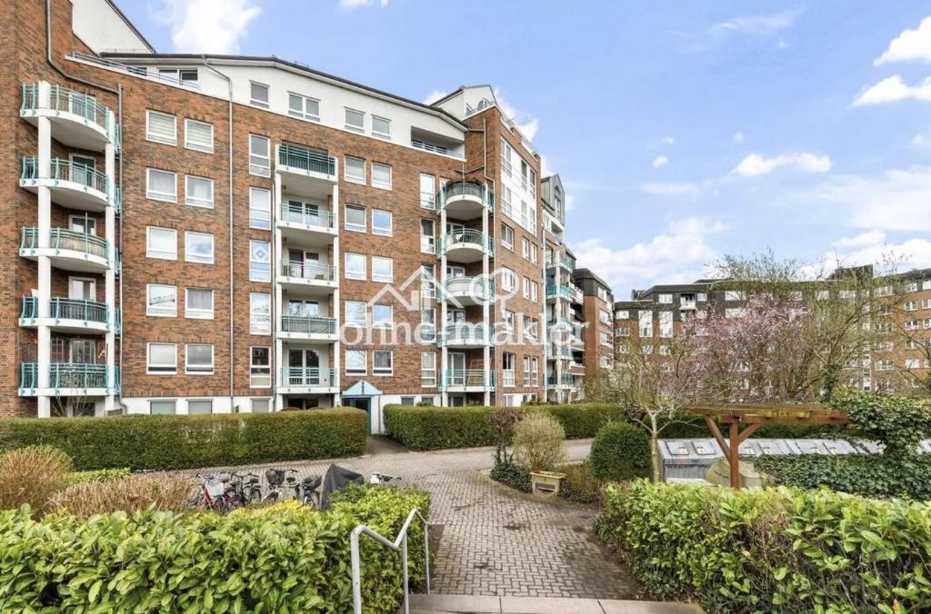 Von Privat, Helle und ruhige 2-Zimmer-Wohnung in Hamburg, mit Balkon ins grüne, inkl. TG-Stellplatz - Photo 4