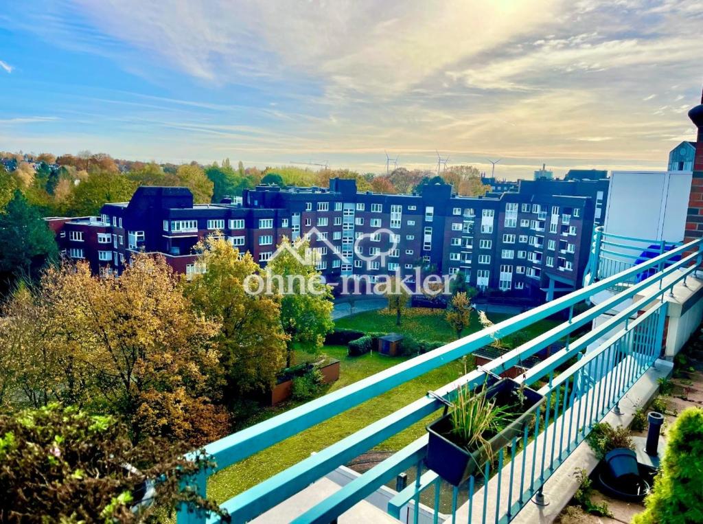 Von Privat, Helle und ruhige 2-Zimmer-Wohnung in Hamburg, mit Balkon ins grüne, inkl. TG-Stellplatz - Photo 2