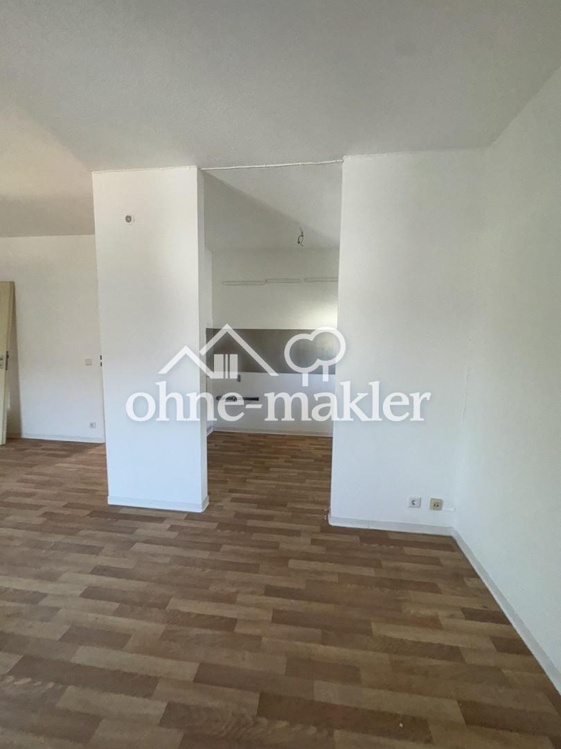 Wohnung - 2 ZKB mit Balkon ab sofort - Photo 2