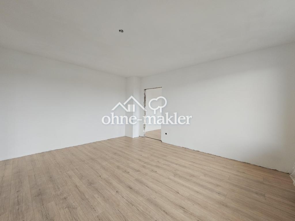 Erstbezug nach Sanierung - hochwertige 2-Raum Wohnung mit Süd-Balkon - Photo 3