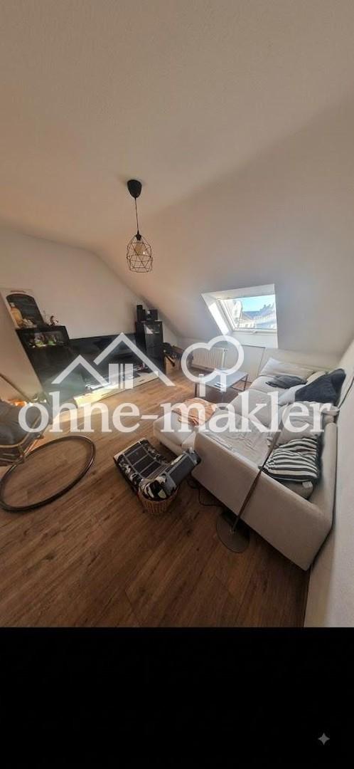 Attraktive, neuwertig sanierte 3-Zimmer-Dachgeschosswohnung in zentraler Lage von Vinningen - Photo 1