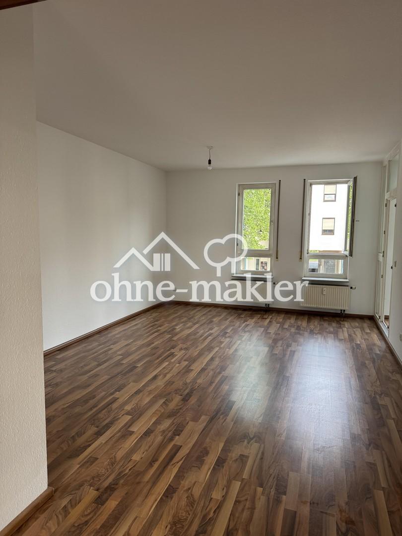 Erstbezug nach Renovierung: 3,5 Zimmer, große Terrasse, neue Küche & TG-Stellplatz - Foto 1