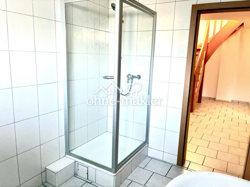 Neu renovierte EG-Wohnung mit Garten, Terrasse und Stellplatz in Neu-Anspach - Photo 3