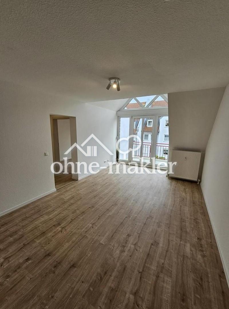 Schöne 2-Zimmer Wohnung in begehrter Lage von Fürth-Burgfarrnbach - Photo 1