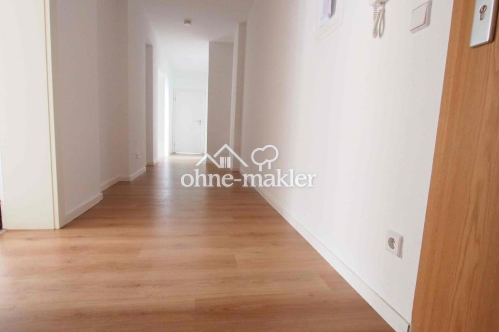 Gut geschnittene 3-Raum-Wohnung mit Einbauküche in Halle-Südstadt - Photo 4