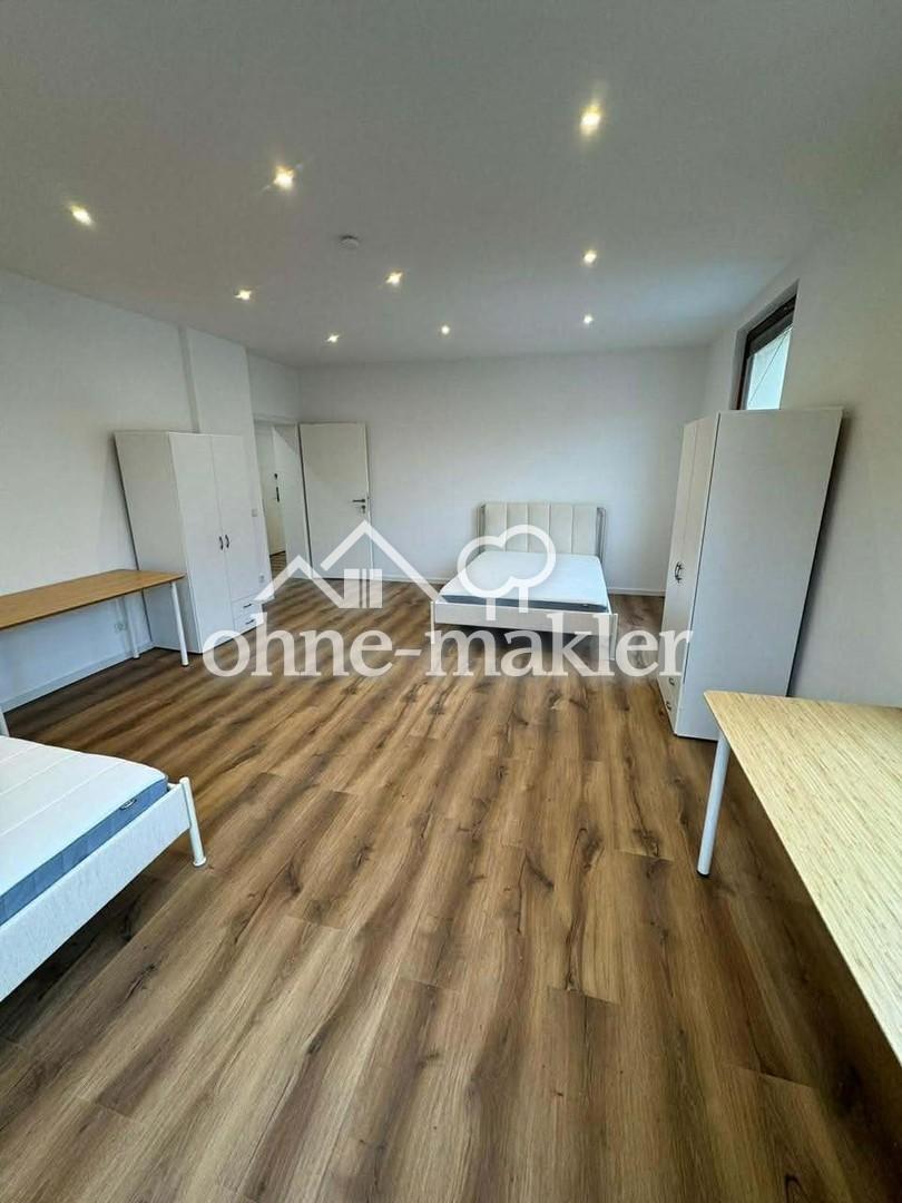 Bett in möbliertem WG-Zimmer in renovierter 4er-WG mit Balkon in Lichtenhof! - Foto 1