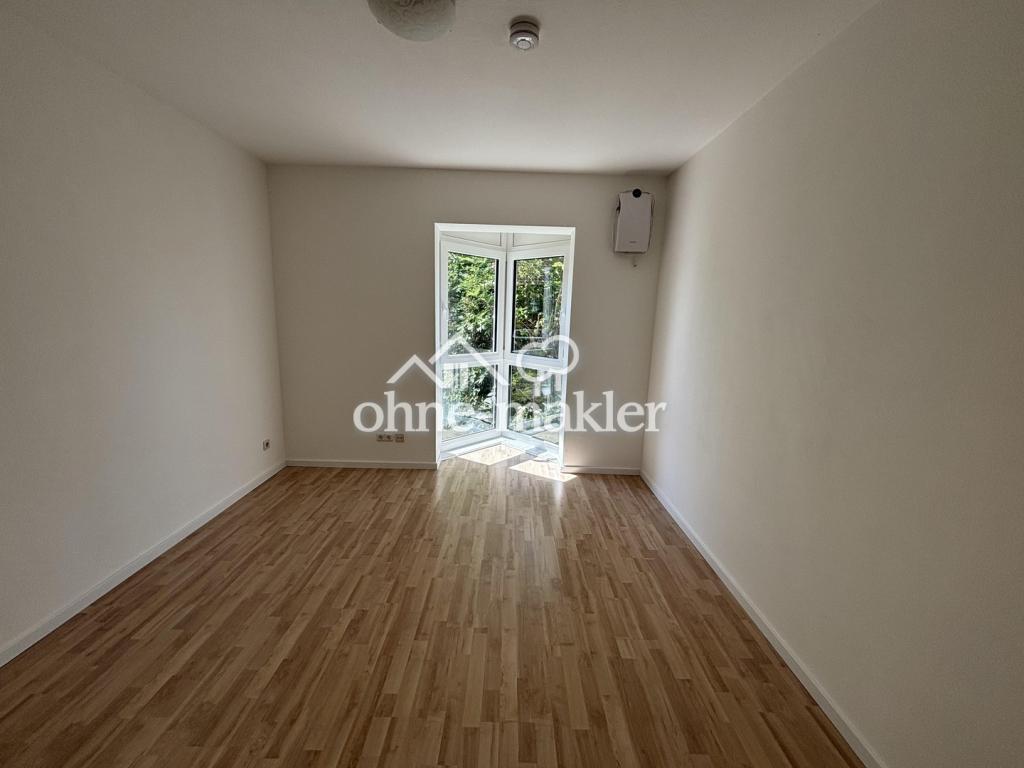 Helle, ruhige, großzügige 2-Zi-Wohnung mit größerem Balkon und PKW-Stellplatz, kleinere Wohneinheit - Foto 2