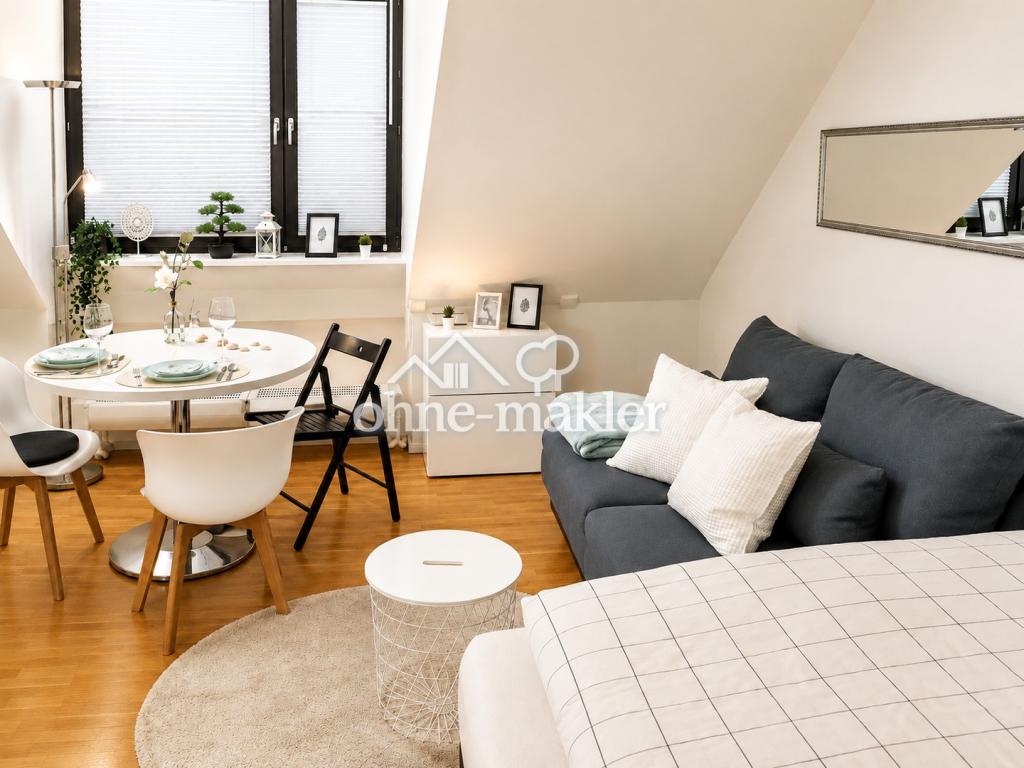Helle möblierte 1-Zimmer-Dachgeschosswohnung in München-Trudering - Photo 2