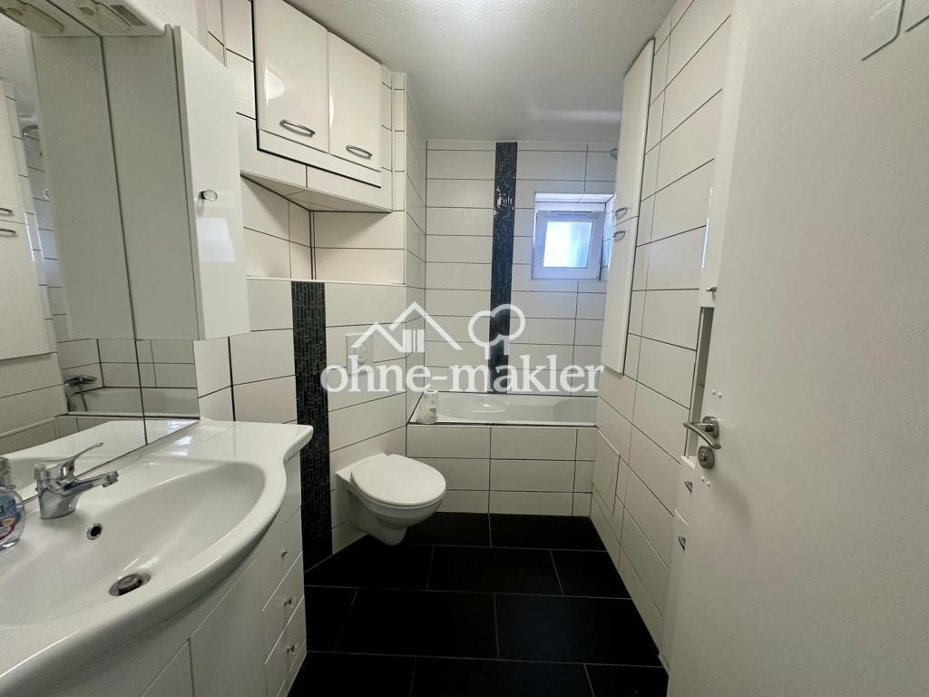 Gepflegte Wohnung mit großzügigem Grundriss inklusive Einbauküche - Photo 4
