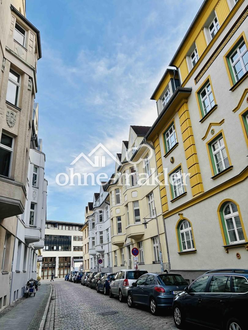EG 3 Zi.-TOP Lage Schelfstadt, sanierter Altbau,sehr hell ,S/W Balkon,neue EBK - Photo 4