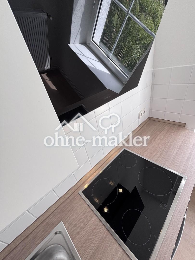 EG 3 Zi.-TOP Lage Schelfstadt, sanierter Altbau,sehr hell ,S/W Balkon,neue EBK - Photo 2