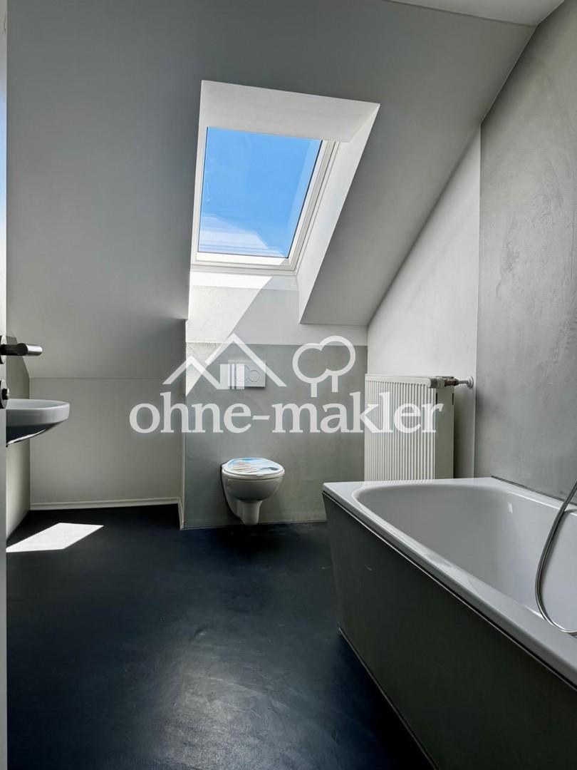 2,5-Zimmer-Dachgeschosswohnung mit ca. 100 m² - Photo 3