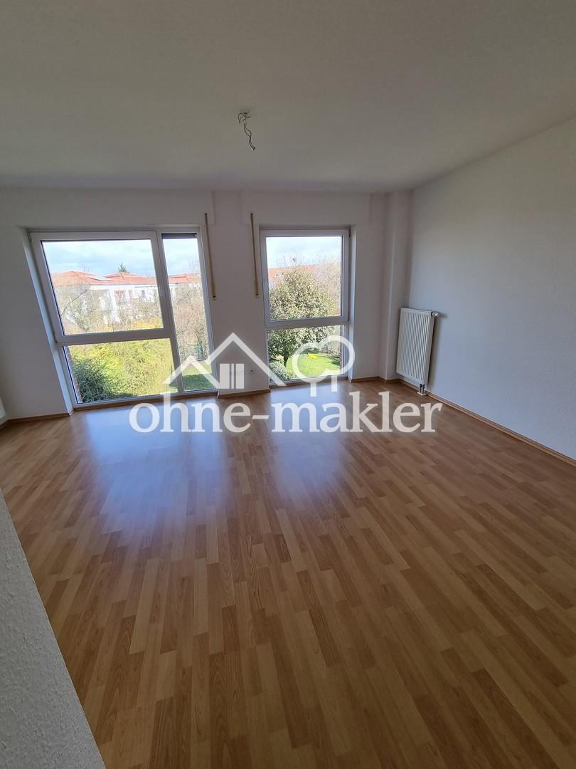 Schönes, ruhig gelegenes Reihenmittelhaus (Energiekl. B), 4 Zi, 2 Bäder, Garage, 200m zur U-Bahn - Foto 1