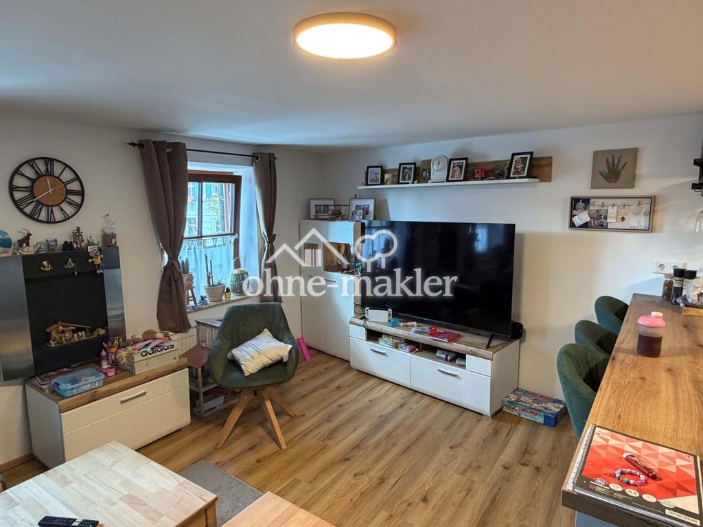 Historische Marktplatz-Rarität: Kernsanierte 3 Zi.- Wohnung mit gemütlichem Balkon - Photo 1
