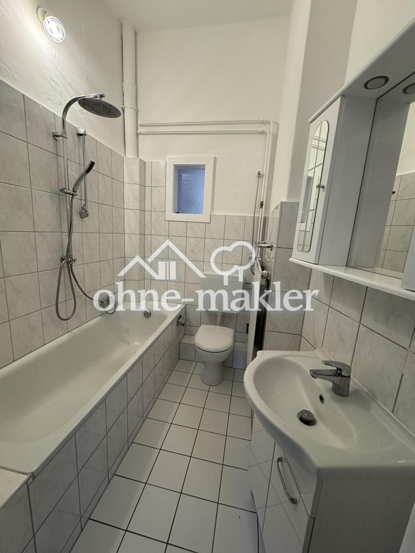 Schöne vier Zimmer Altbauwohnung - Photo 2